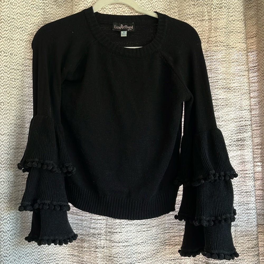 Liza Byrd Pom Pom black sweater